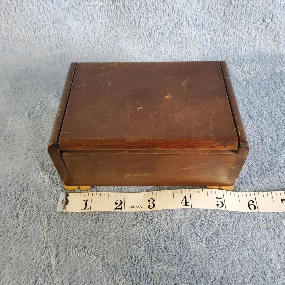 Vintage Wooden Keepsake Box Carved Front Accent Hinged Lid Small Chest Storage